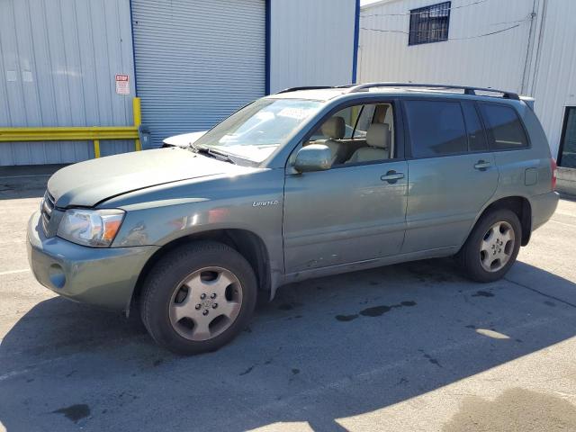 2004 TOYOTA HIGHLANDER, 