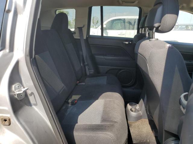 1C4NJCBA3GD611556 - 2016 JEEP COMPASS SPORT SILVER photo 11