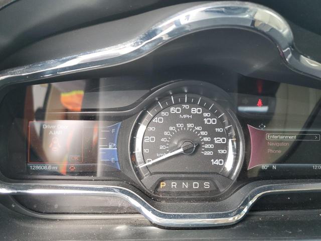 2LMHJ5AT2JBL00287 - 2018 LINCOLN MKT أبيض صورة 9