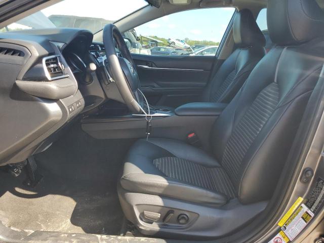 4T1B11HK0JU095795 - 2018 TOYOTA CAMRY L 灰色 照片 7