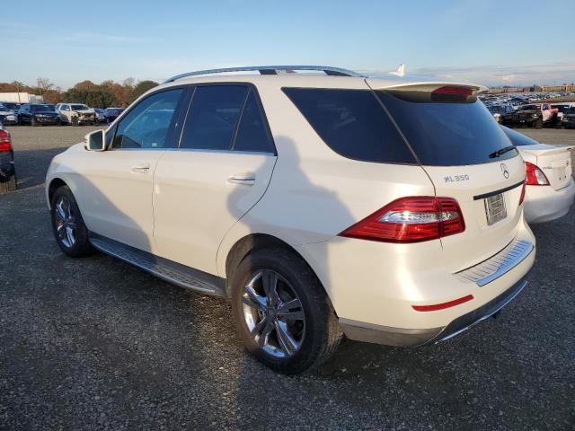 4JGDA5HB8DA166490 - 2013 MERCEDES-BENZ ML 350 4MATIC WHITE photo 2