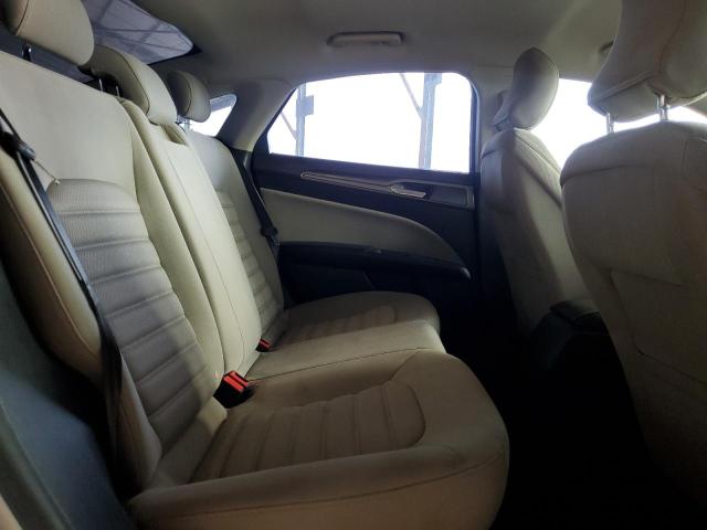 3FA6P0G79JR187349 - 2018 FORD FUSION S 白色 照片 10