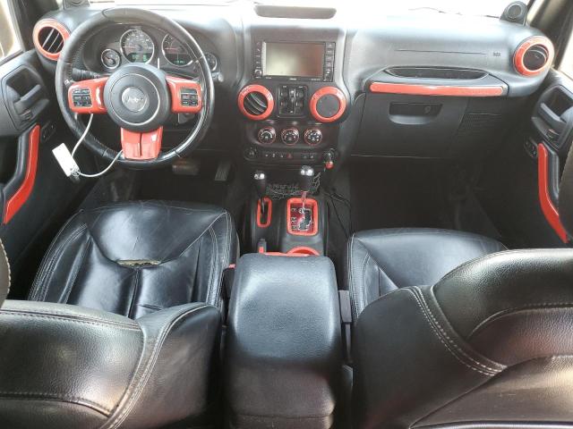 1C4HJWEG2DL686023 - 2013 JEEP WRANGLER U SAHARA أسود صورة 8