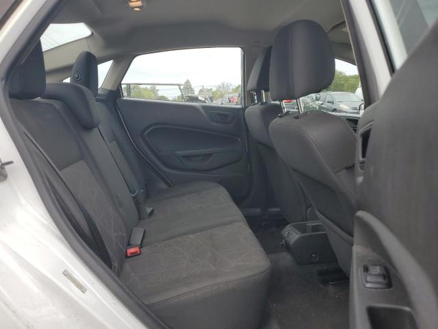 3FADP4BJ3DM217982 - 2013 FORD FIESTA SE WHITE photo 10