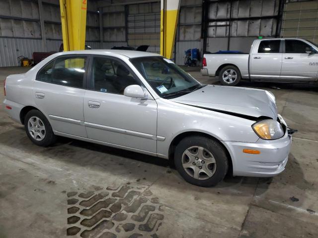 KMHCG45C25U656358 - 2005 HYUNDAI ACCENT GL SILVER photo 4