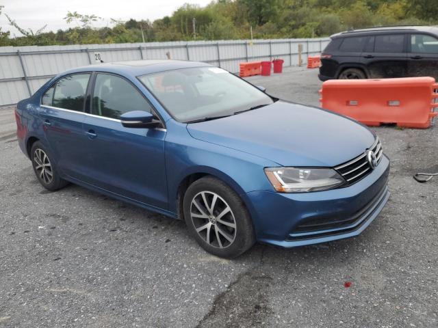 3VWB67AJ7HM361609 - 2017 VOLKSWAGEN JETTA SE BLUE photo 4