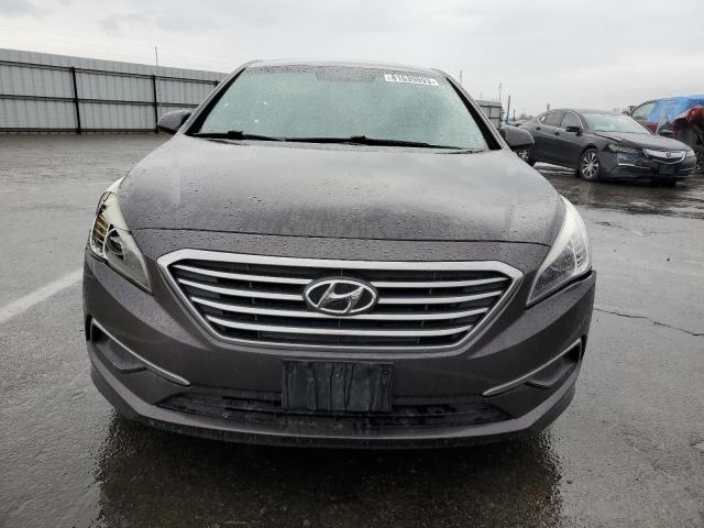 5NPE24AF0HH444472 - 2017 HYUNDAI SONATA SE GRAY photo 5