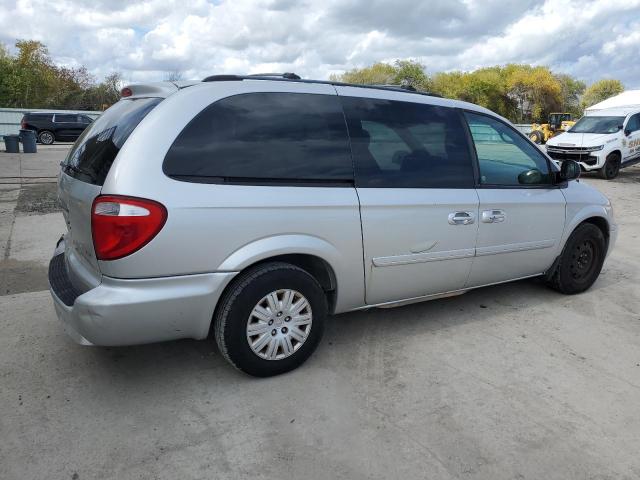 2A4GP44R77R352772 - 2007 CHRYSLER TOWN & COU LX SILVER photo 3