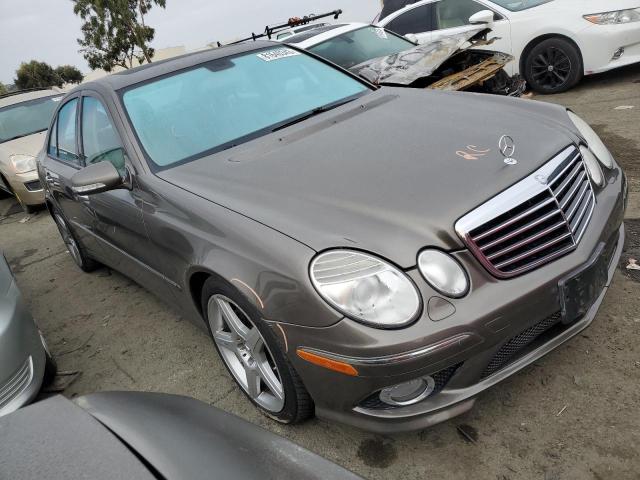 WDBUF56X29B362476 - 2009 MERCEDES-BENZ E 350 GRAY photo 4