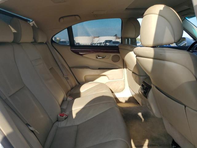 JTHBL46F385079261 - 2008 LEXUS LS 460 WHITE photo 10