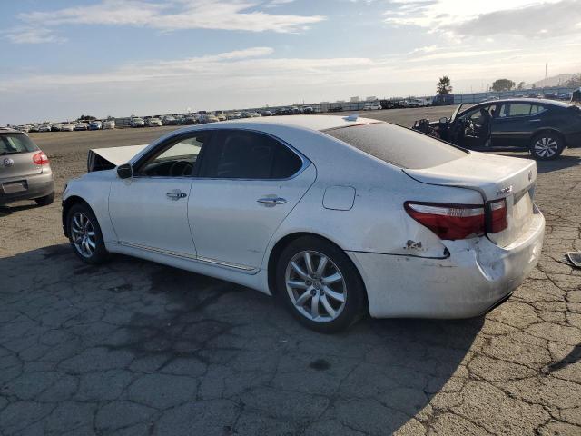 JTHBL46F385079261 - 2008 LEXUS LS 460 WHITE photo 2