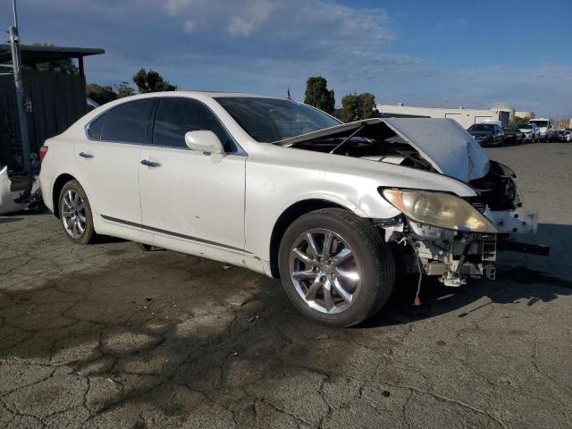 JTHBL46F385079261 - 2008 LEXUS LS 460 WHITE photo 4