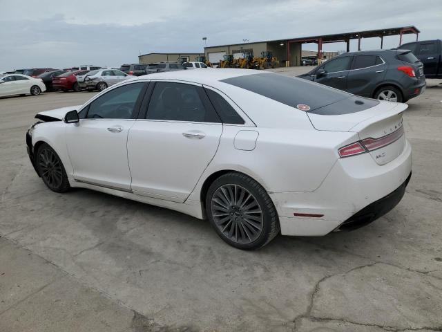 3LN6L2G93GR611132 - 2016 LINCOLN MKZ WHITE photo 2