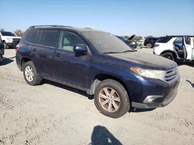 5TDZA3EH3DS034330 - 2013 TOYOTA HIGHLANDER BASE ლურჯი ფოტო 4