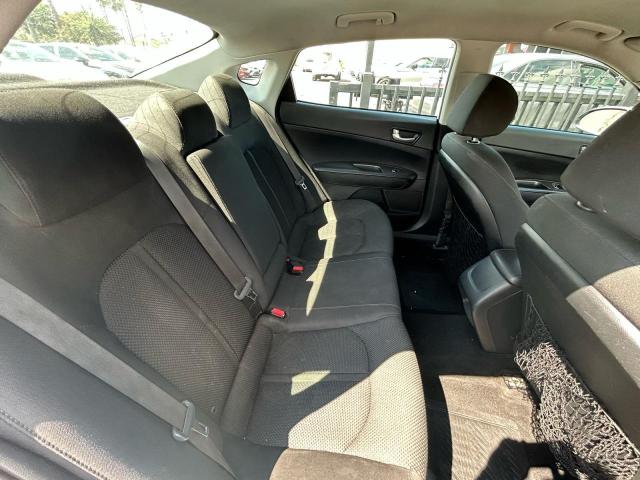 5XXGT4L30KG323792 - 2019 KIA OPTIMA LX თეთრი ფოტო 6