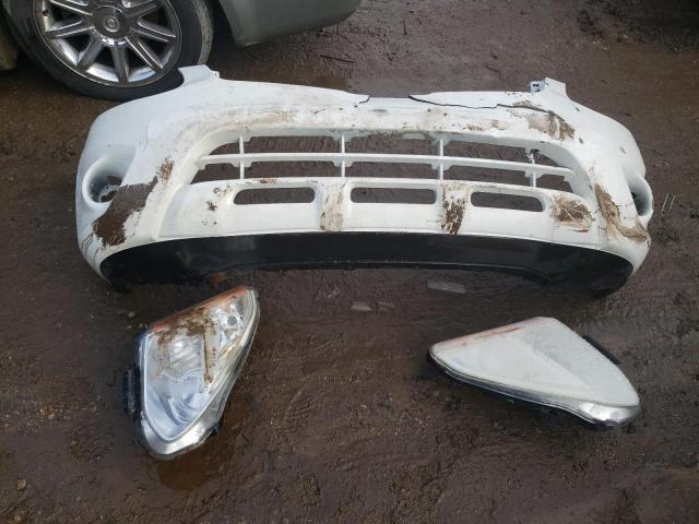 JN8AS5MT0CW270769 - 2012 NISSAN ROGUE S WHITE photo 12