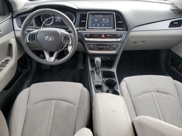 5NPE24AF8JH657191 - 2018 HYUNDAI SONATA SE Srebrny zdjęcie 8