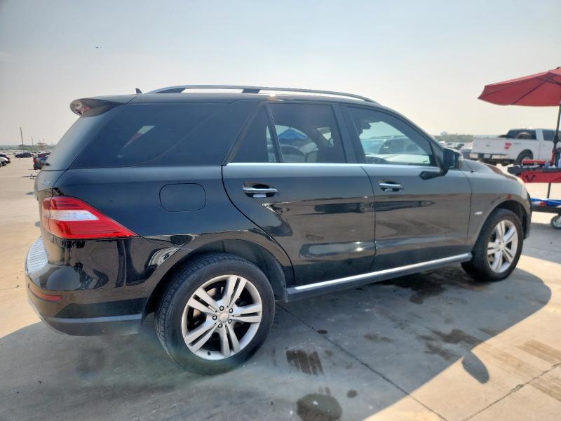 4JGDA5HB2CA001159 - 2012 MERCEDES-BENZ ML 350 4MATIC BLACK photo 3