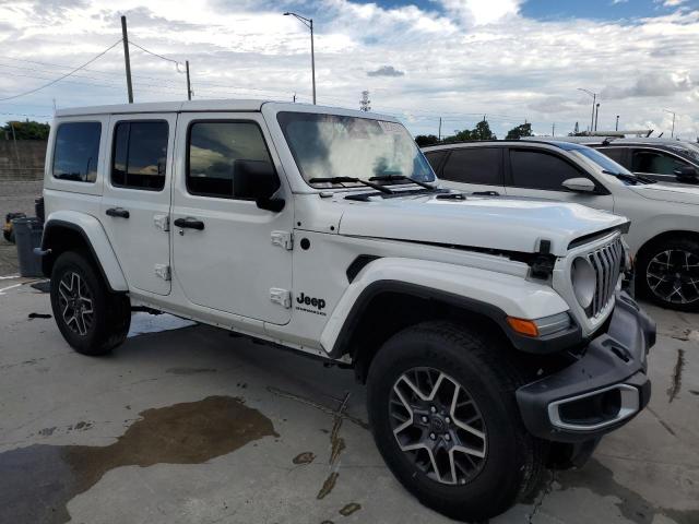1C4PJXEN4SW500445 - 2025 JEEP WRANGLER SAHARA WHITE photo 4