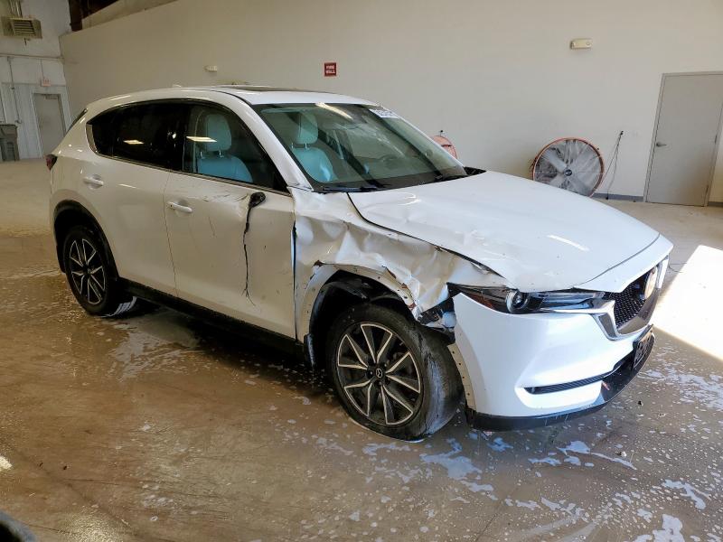 JM3KFBDM7J0344272 - 2018 MAZDA CX-5 GRAND TOURING WHITE photo 4