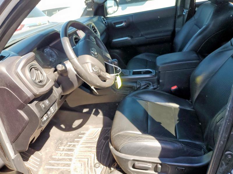 3TMCZ5ANXPM556723 - 2023 TOYOTA TACOMA DOUBLE CAB Grau Foto 7