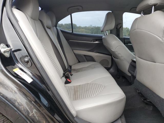 4T1B11HK8JU529770 - 2018 TOYOTA CAMRY L BLACK photo 10