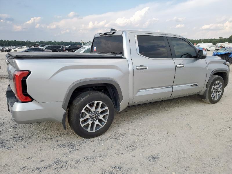 5TFMA5AB2RX036191 - 2024 TOYOTA TUNDRA CREWMAX PLATINUM ვერცხლისფერი ფოტო 3