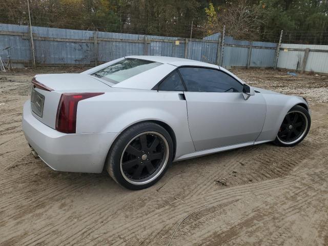 1G6YV34AX55603706 - 2005 CADILLAC XLR SILVER photo 3