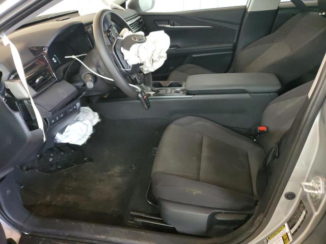 4T1DAACKXSU004775 - 2025 TOYOTA CAMRY XSE Silber Foto 7