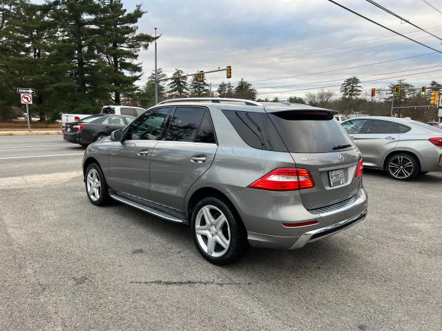 4JGDA7DB9EA292893 - 2014 MERCEDES-BENZ ML 550 4MATIC GRAY photo 4