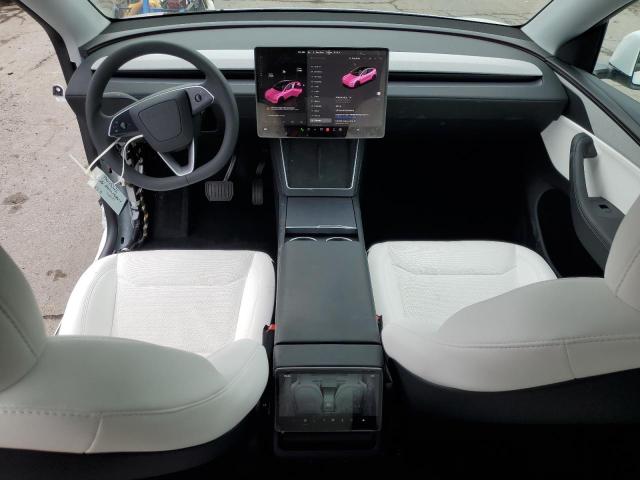 7SAYGDEE6TA463504 - 2026 TESLA MODEL Y თეთრი ფოტო 8