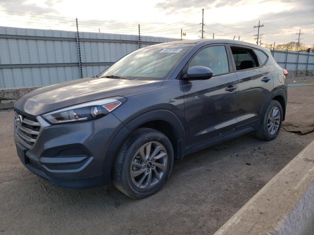 KM8J23A47HU547204 - 2017 HYUNDAI TUCSON SE GRAY photo 1