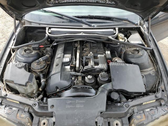 WBAAZ334X4KP85175 - 2004 BMW 325 IS SULEV BLACK photo 11