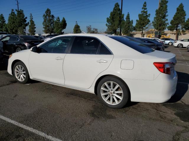 4T4BF1FK4DR278079 - 2013 TOYOTA CAMRY L WHITE photo 2