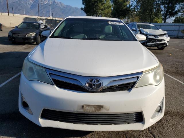 4T4BF1FK4DR278079 - 2013 TOYOTA CAMRY L WHITE photo 5