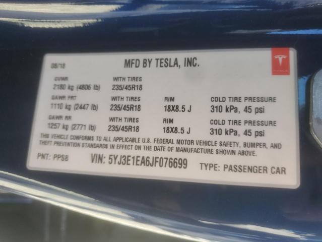 5YJ3E1EA6JF076699 - 2018 TESLA MODEL 3 ლურჯი ფოტო 12