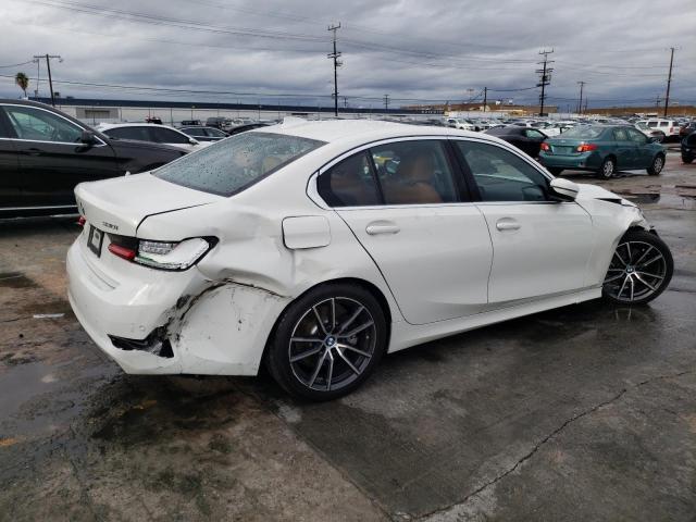 WBA5R1C53KAK08263 - 2019 BMW 330I WHITE photo 3