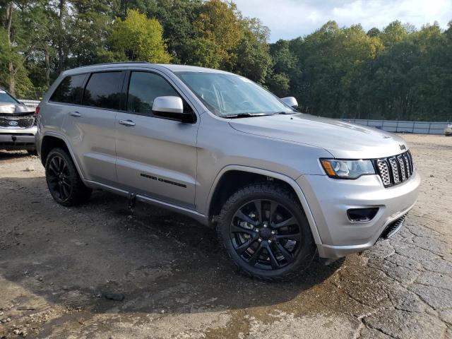 1C4RJEAG3JC433597 - 2018 JEEP GRAND CHER LAREDO Srebrny zdjęcie 4