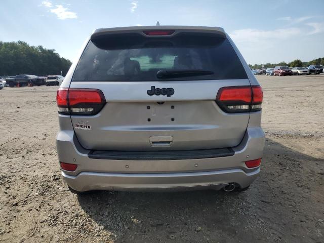 1C4RJEAG3JC433597 - 2018 JEEP GRAND CHER LAREDO Srebrny zdjęcie 6
