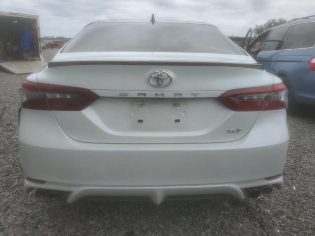 4T1K61AK0NU062345 - 2022 TOYOTA CAMRY XSE WHITE photo 6