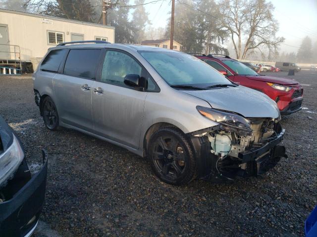 5TDXZ3DC0LS087779 - 2020 TOYOTA SIENNA SE SILVER photo 4