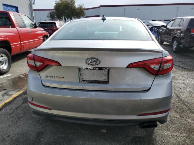 5NPE24AF6HH564003 - 2017 HYUNDAI SONATA SE SILVER photo 6