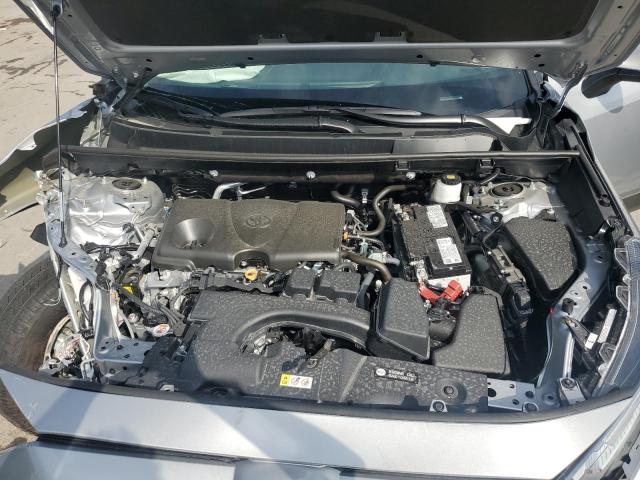 2T3P1RFV4SW555518 - 2025 TOYOTA RAV4 XLE 银色 照片 12