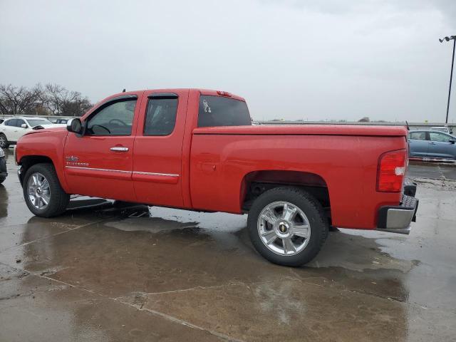 1GCRCSE03CZ100662 - 2012 CHEVROLET SILVERADO C1500 LT RED photo 2