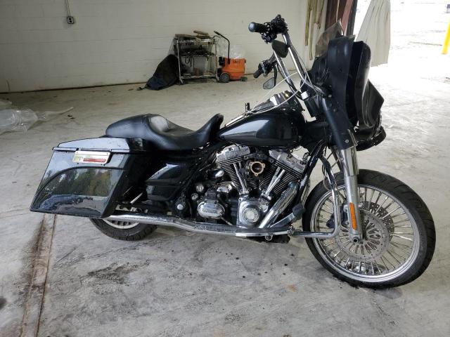 2010 HARLEY-DAVIDSON FLHTCU, 