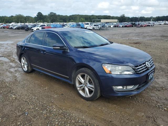 1VWCN7A37DC106298 - 2013 VOLKSWAGEN PASSAT SEL BLUE photo 4