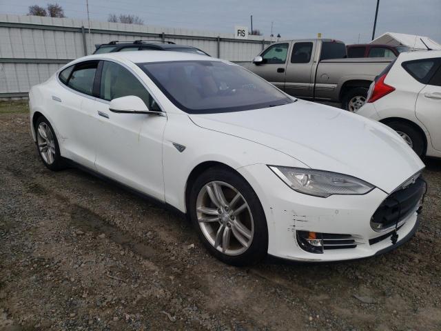 5YJSA1CN5DFP22431 - 2013 TESLA MODEL S WHITE photo 4
