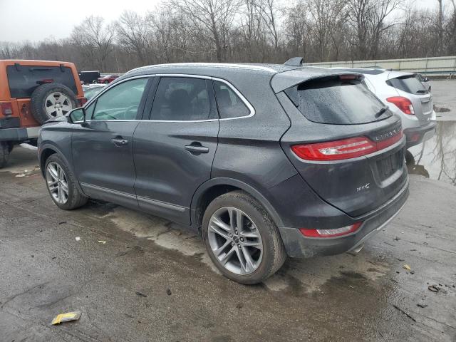 5LMCJ3D92HUL70092 - 2017 LINCOLN MKC RESERVE GRAY photo 2