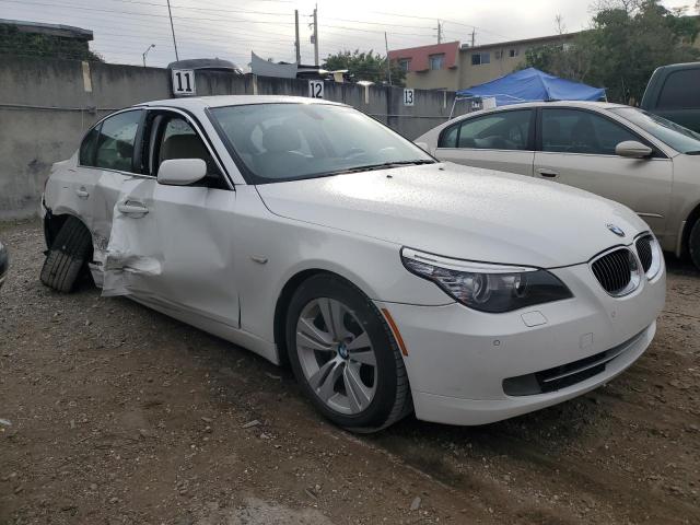 WBANU53579C123821 - 2009 BMW 528 I WHITE photo 4