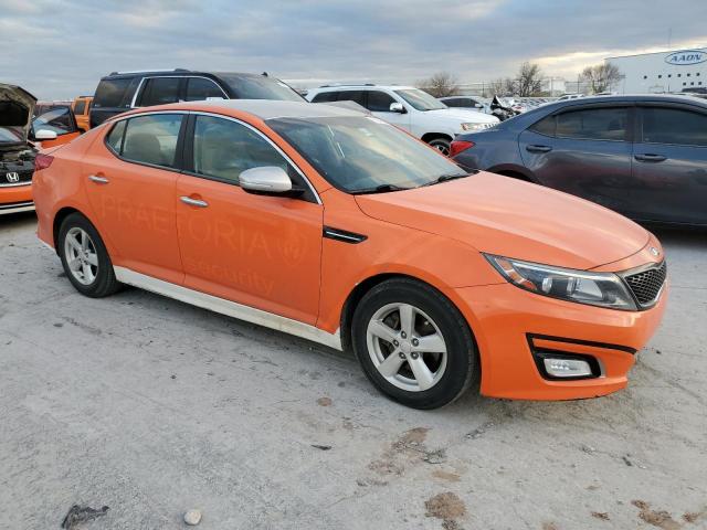 KNAGM4A74F5535993 - 2015 KIA OPTIMA LX ORANGE photo 4